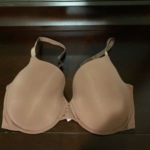 36f (3D) Victoria secret bra.
